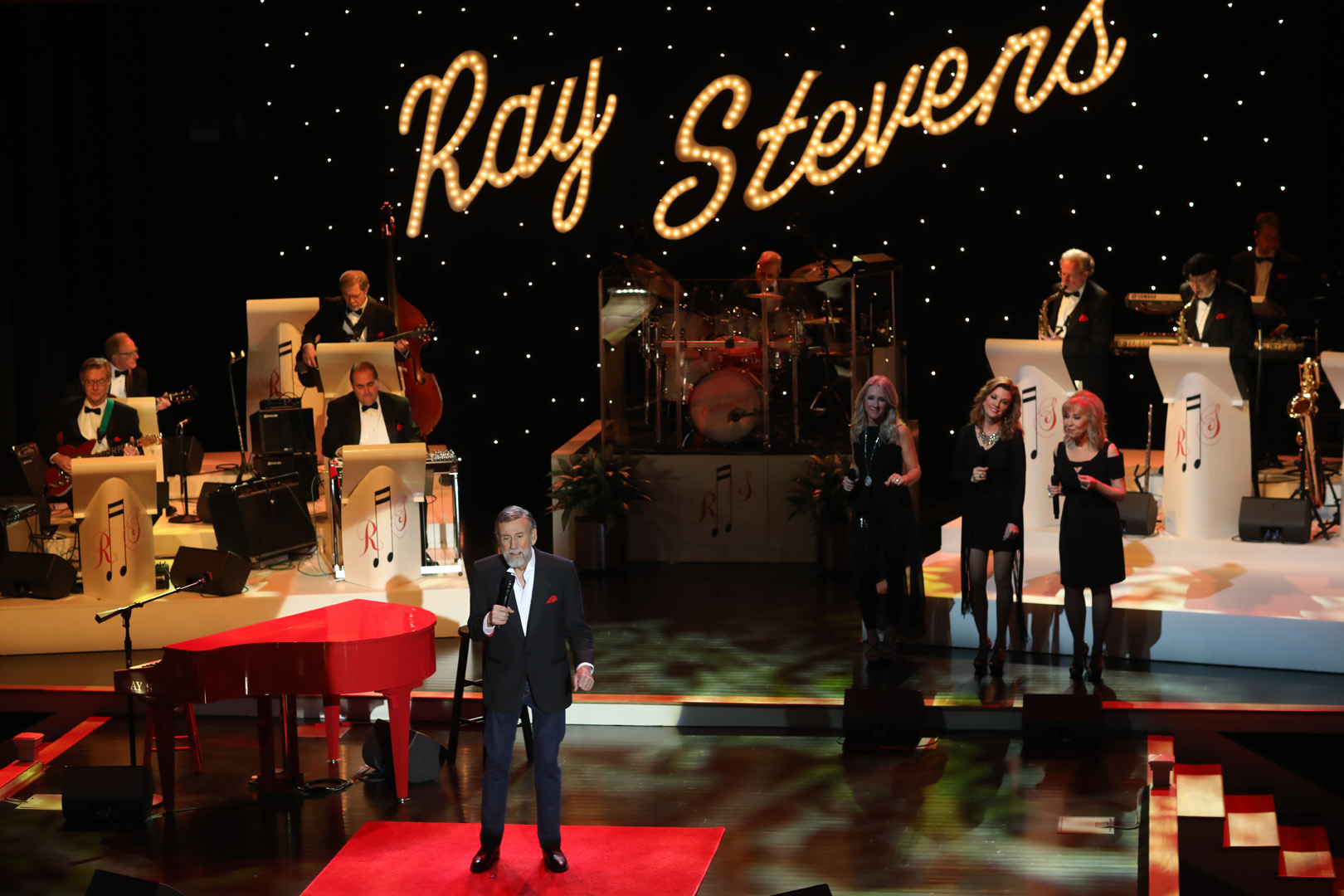 Ray Stevens Dinner and Live Music Shows, a Nashville attractions, nightlife, date night, and the perfect thing to do in Nashville